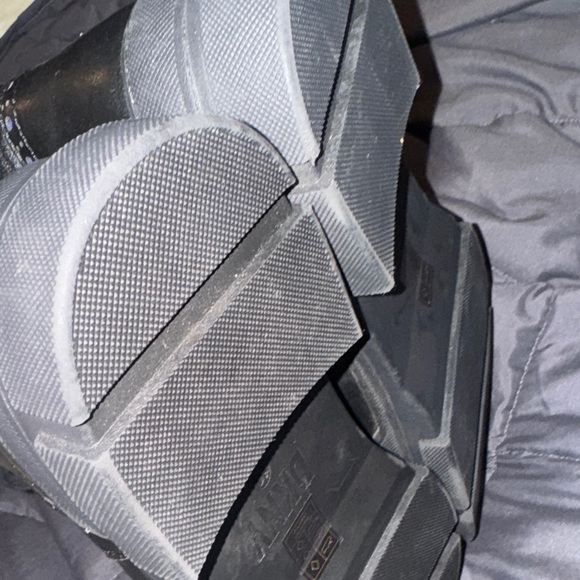 DKNY Men's Perforated Rubber Lug Sole Wingtip Boots - Picture 11 of 16